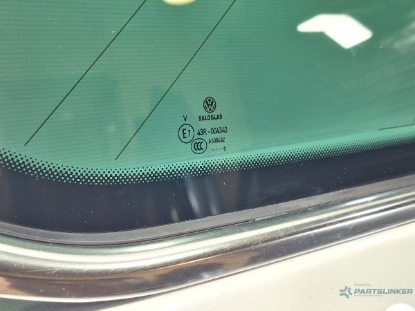 Geam fix lateral privasy dreapta spate VOLKSWAGEN PASSAT Variant (3G5) [ 2014 - > ] TDI (CRLB, DBGA, DFGA) 110KW|150HP OEM 3G9845298CJ