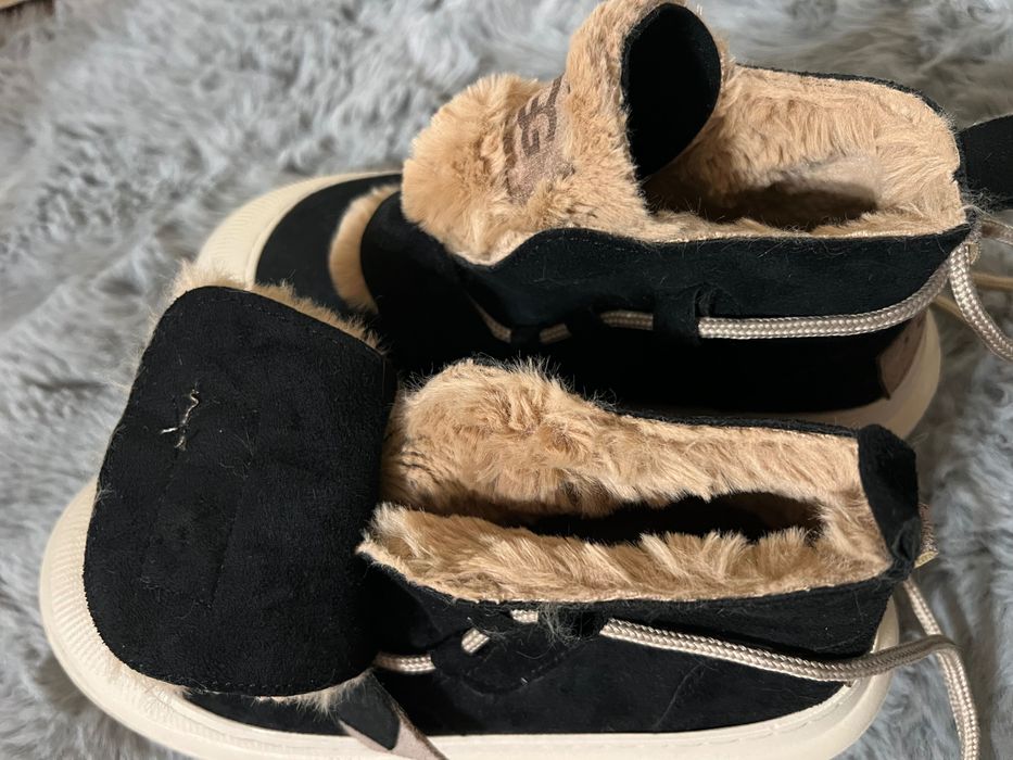 Обувки с пух  UGG