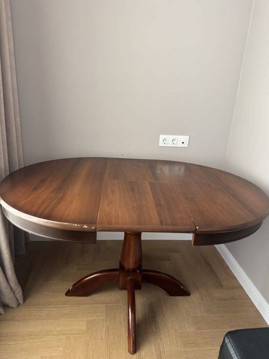 Стол обеденый на кухню