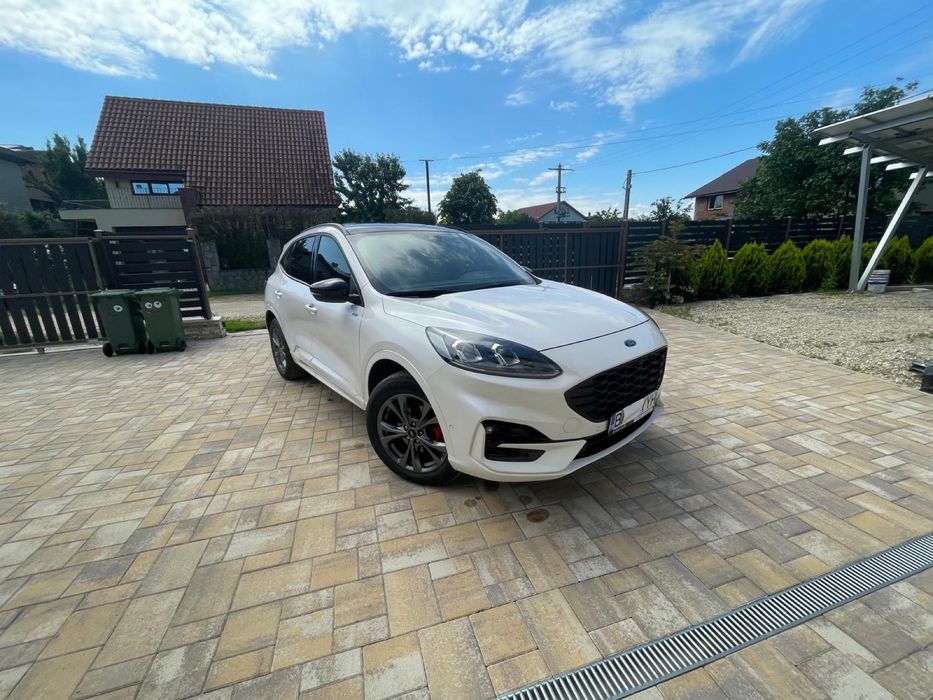 Ford Kuga ST Line X PHEV fabricatie 2023 garantie extinsa 2028