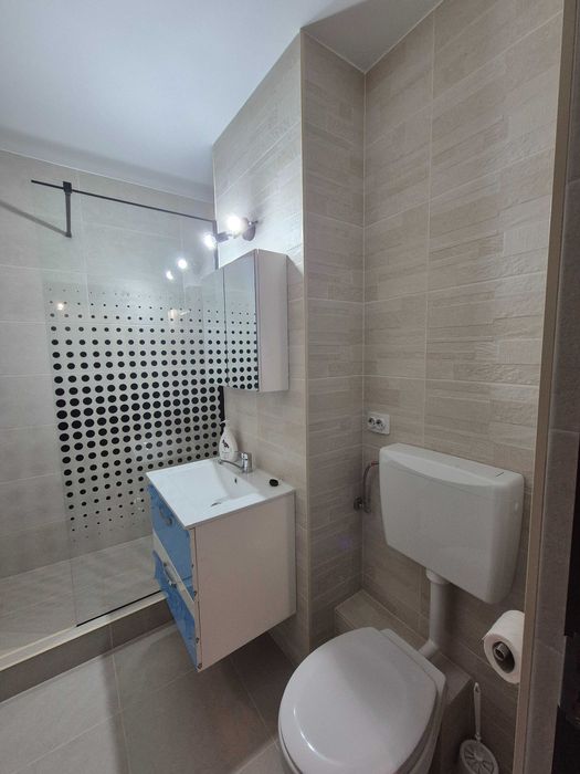 Inchiriez apartament modern cu 2 camere complet mobilat si dotat