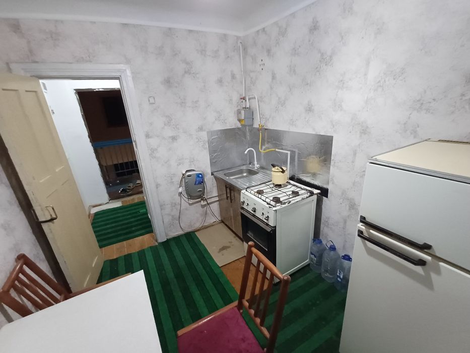 Urganch Zanalni Sharq bozor yonida 1 xonali ijaraga beriladi