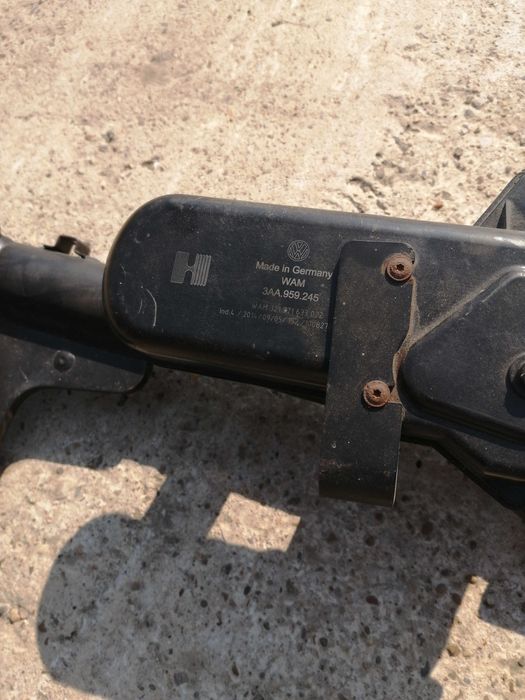 Vând cârlig remorcare wolkswagen b7, an 2013