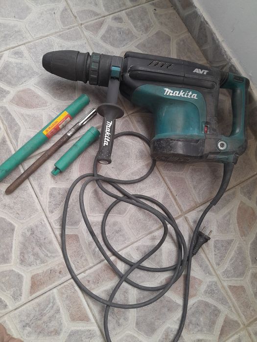 MAKITA.HM1213.C..AVTсдс макс.кьртач.