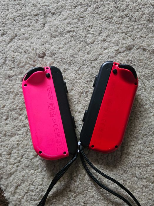 Joy-con rosu/roz + straps controller nintendo switch