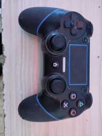 Vand controler PS 4 funcționează perfect