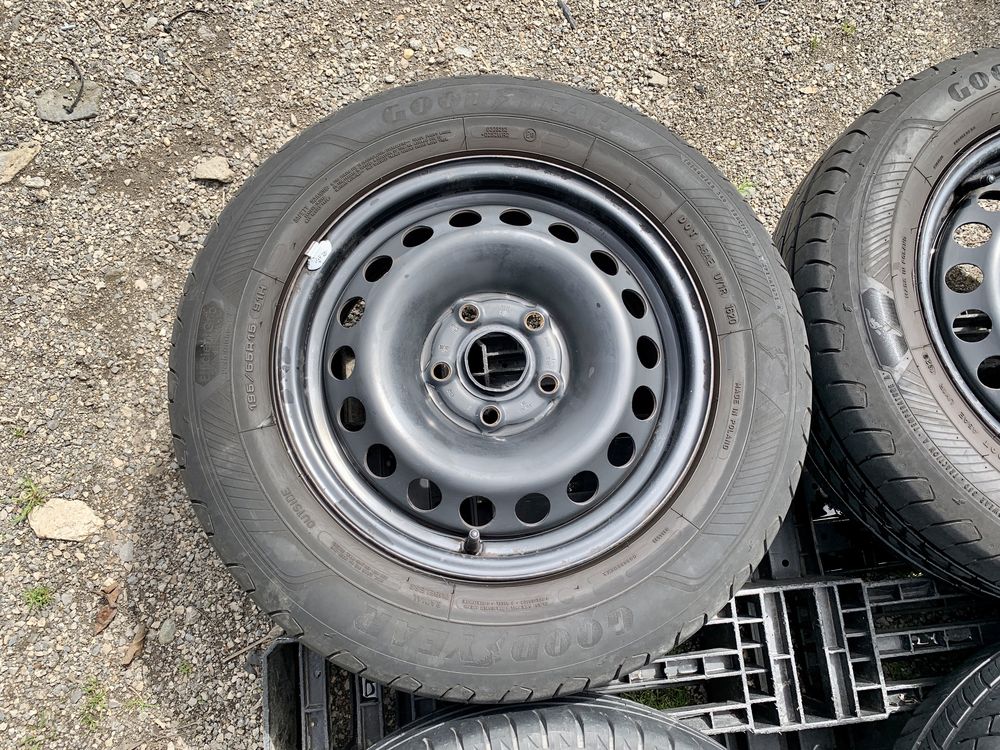 4бр.ДЖАНТИ+ГУМИ 15" 5x112 за Vw Caddy,Golf 5,6,Touran,Skoda,Seat,Audi