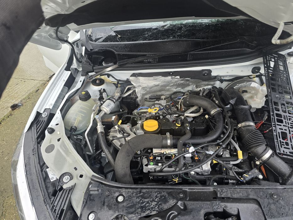 Dezmembrez/piese/Dezmembrari Dacia Logan 2025 1.0 GPL 25.000 km