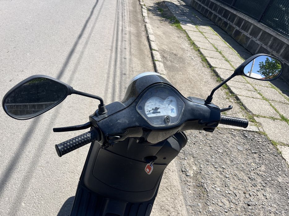 Vand sa schimb Scuter Vespa