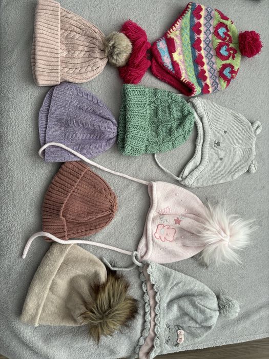 Lot caciuli bebe 1-2 ani