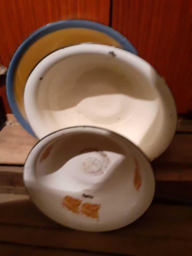 Блюда эмалированные