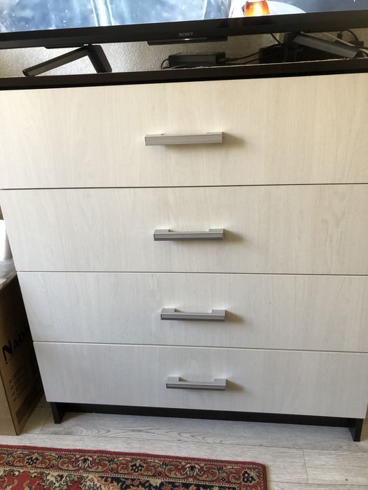 Продам спальный гарнитур