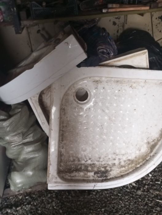 Продам душкабинкис поддонами