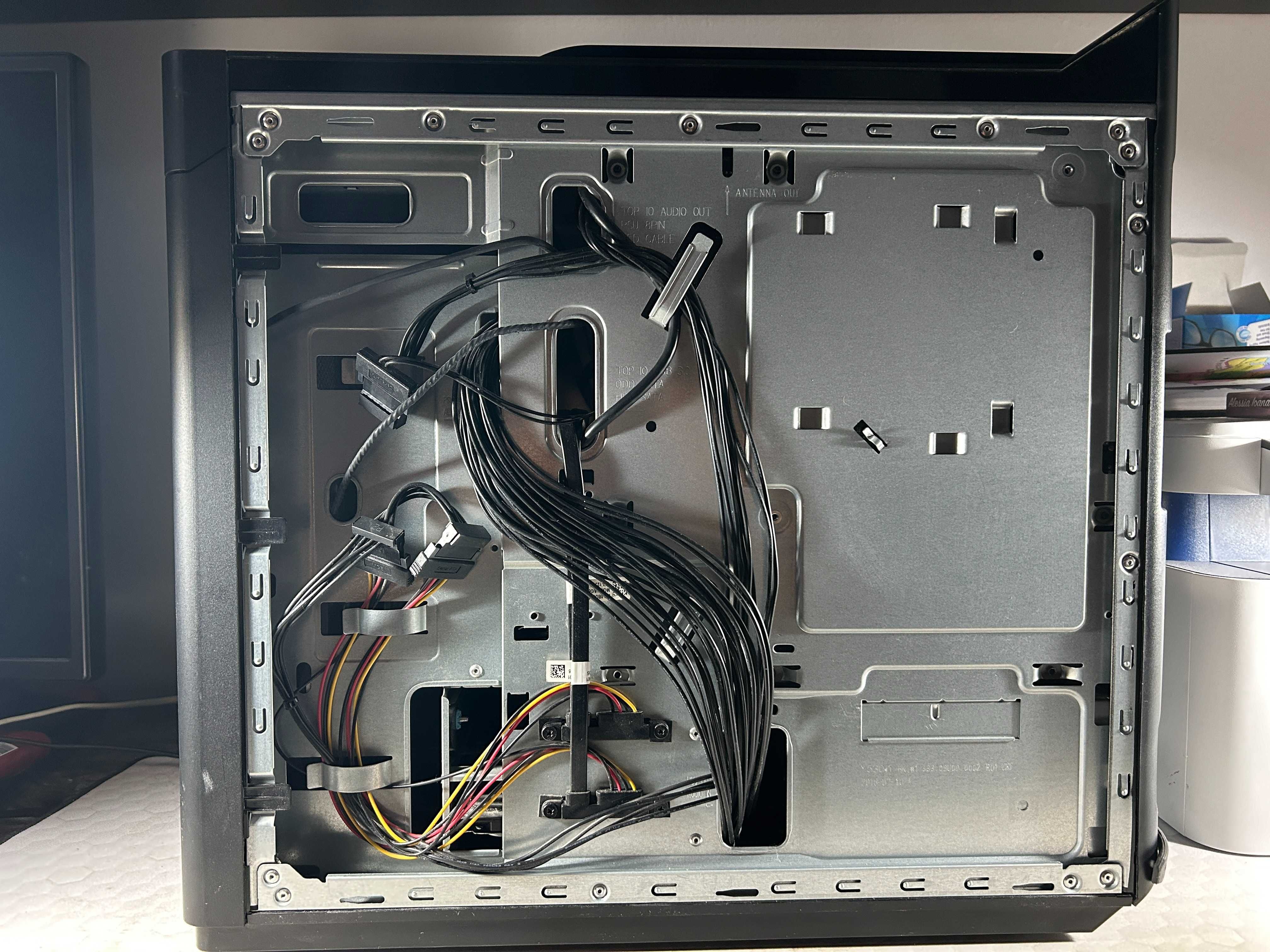 PC Lenovo Legion T530-28ICB