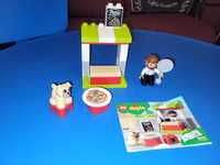 Lego Duplo stand pizza