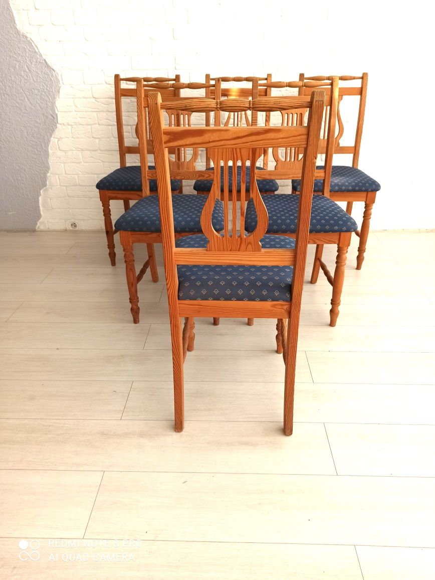 Трапезни столове шест броя, Licentia chair