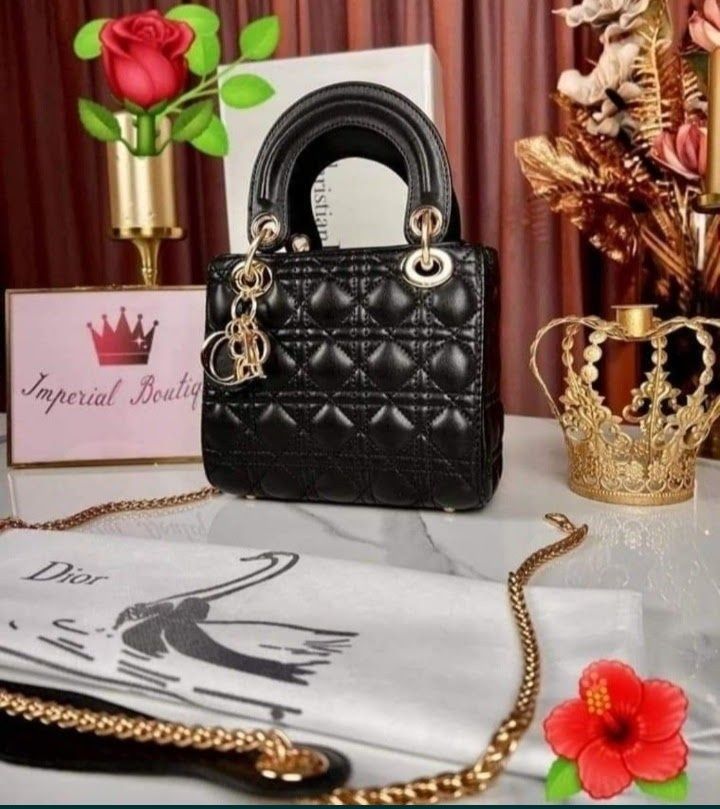 Geanta Dior Lady mini,curea detasabila, saculet, etichetă