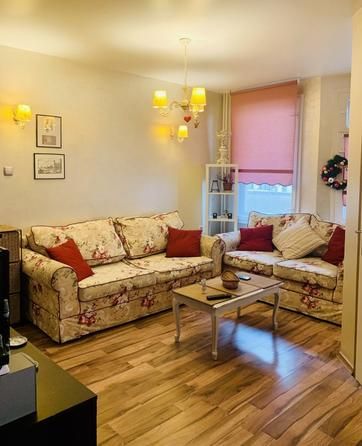 Дава се под наем Тристаен апартамент в София, Хладилника - 85 кв.м за 800 € - Снимка #9