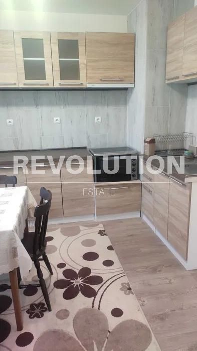 Дава се под наем Двустаен апартамент в Варна, Център - 50 кв.м за 375 € - Снимка #4