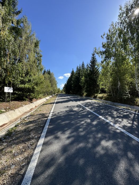 Teren intravilan de vânzare – Dealu Negru, zonă de munte