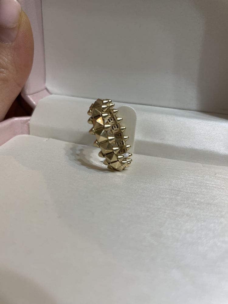 Продам золотое кольцо Cartier