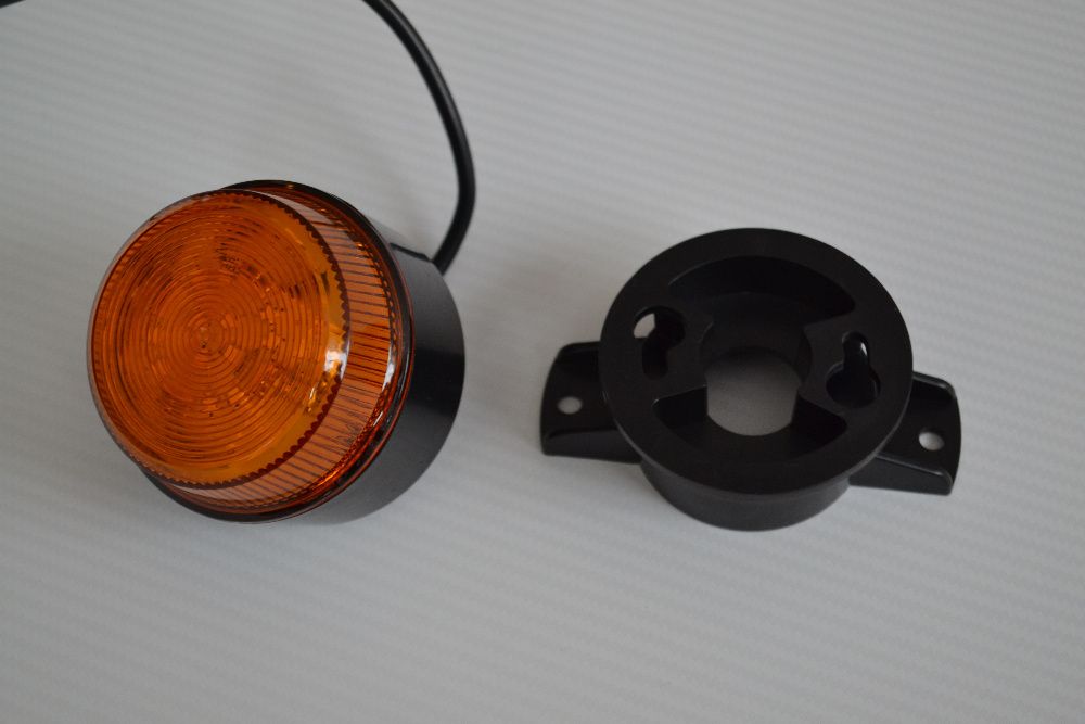 Мини ЛЕД LED маяк блиц буркан аварийна лампа 10-30V , BK73