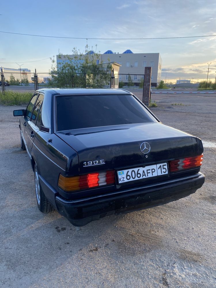 Продам Мерс 190е