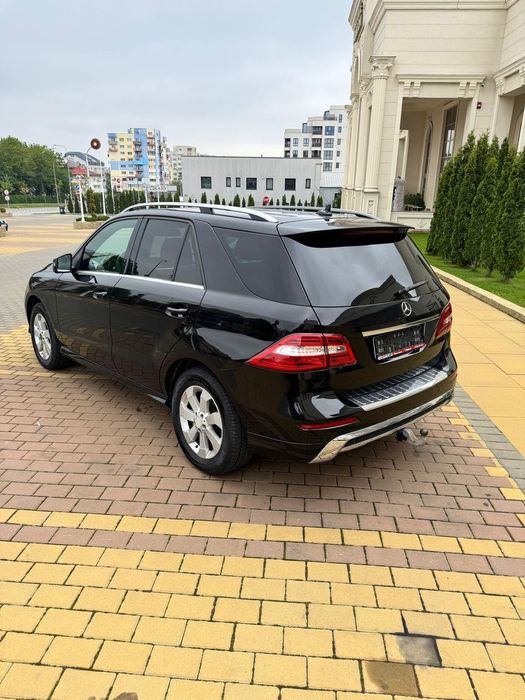 Mercedes-Benz ML 350,Autoutilitar