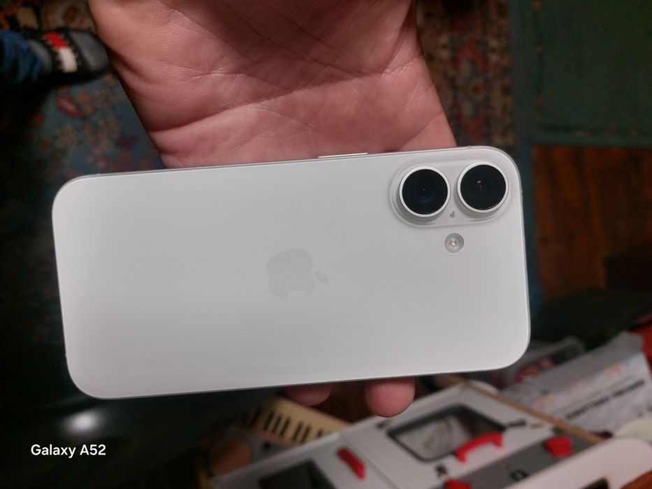 Iphone 16 pentru piese