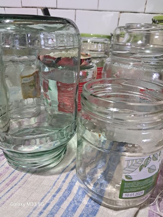 Продам банки много