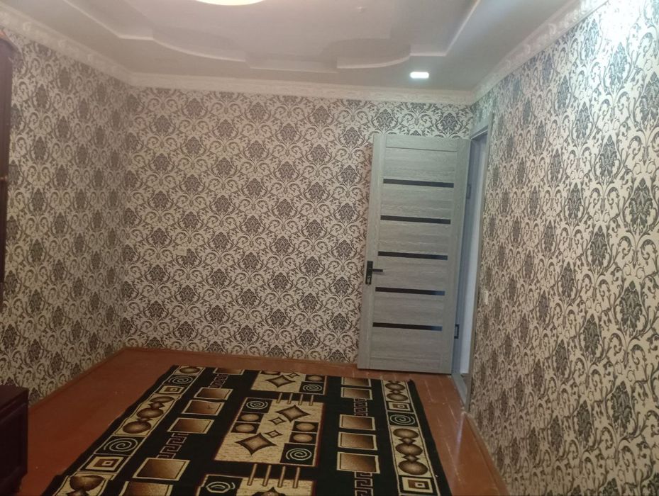 Srochna 3 xonali kvartira sotiladi