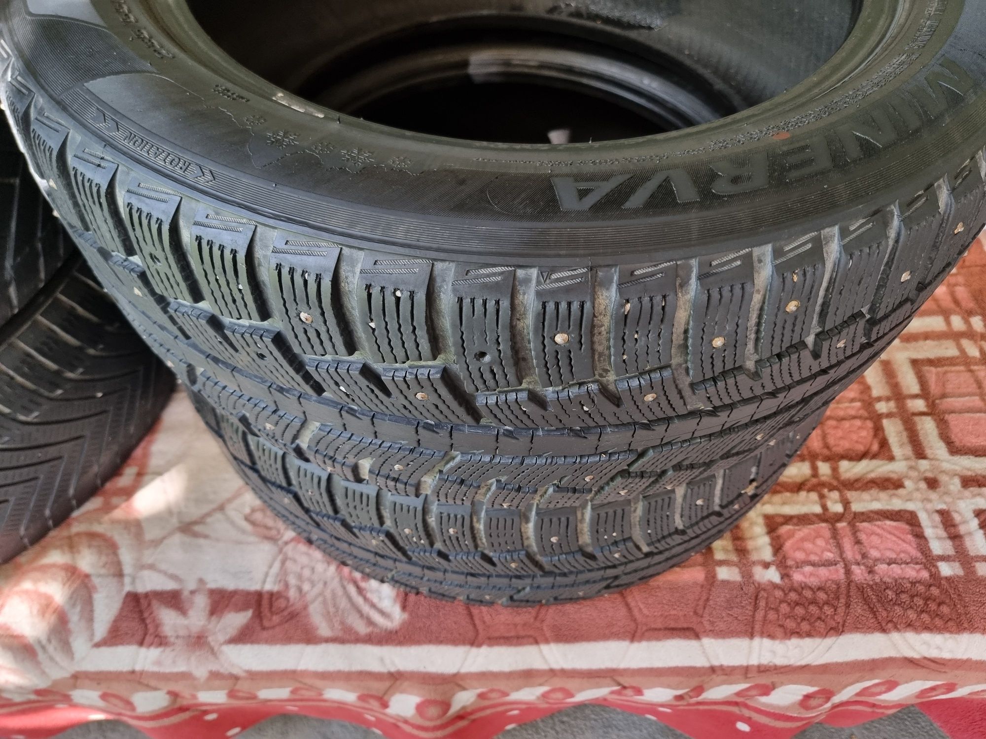 Шины 235/55 R18 шипованные и всесезонка