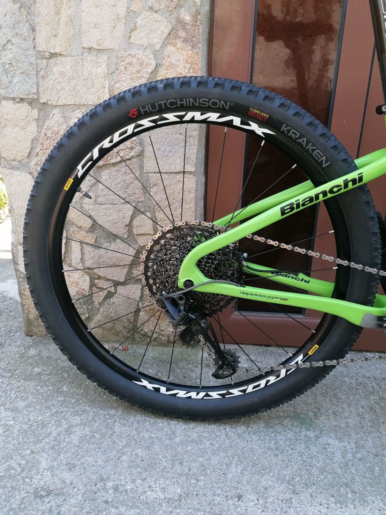 Bianchi  27,5 цола карбон 9,4кг. SRAM  1*12