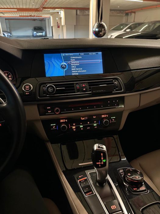 Bmw seria 5 f10 2011