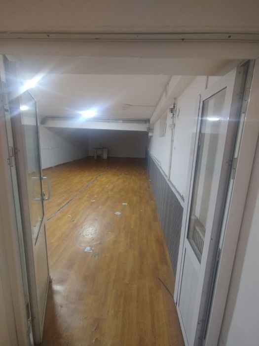 130 kv ijaraga beriladi bino pastki qismida
