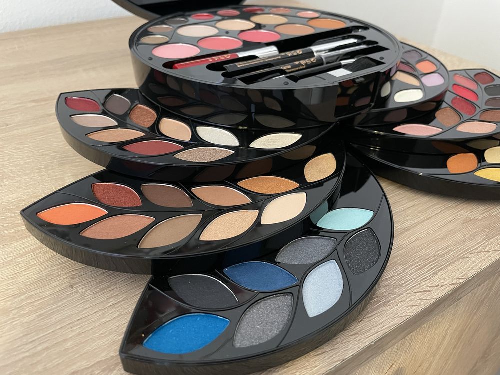 Douglas Make - Up Glam Palette Editie 2023