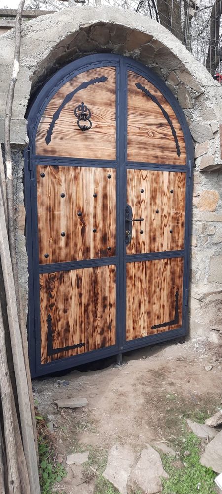 Scari ax metalic/trepte/pat/mese lemn masiv/balustrade/panouri gard