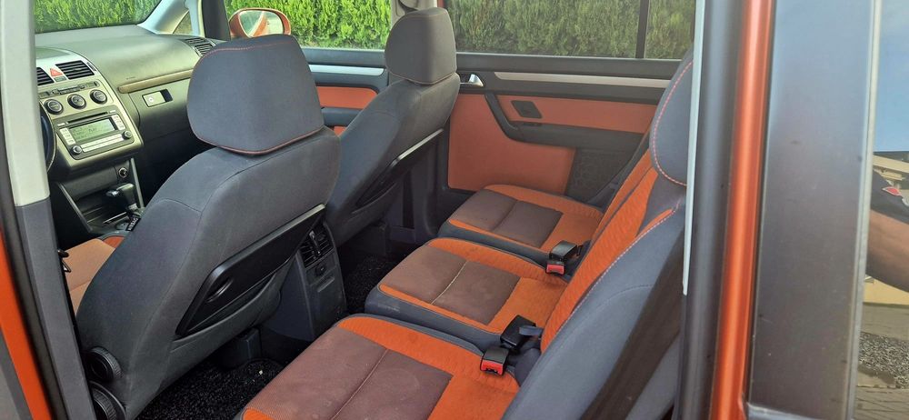 Vând vw touran cross