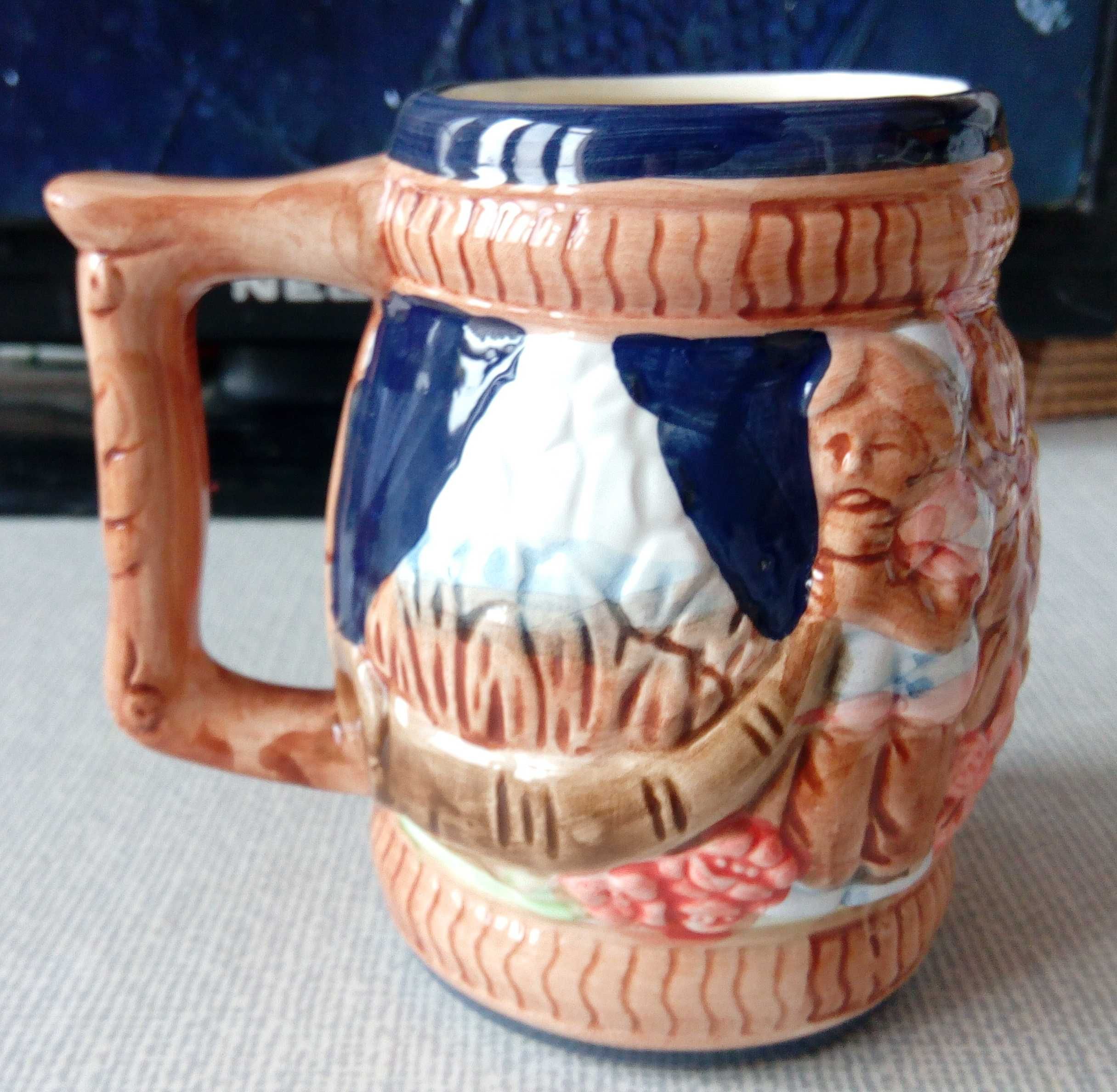 Сувенир релефна халба с дръжка от Кипър сувенирна чаша