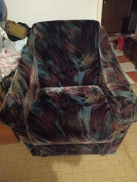 Fotoli miderne.    ...