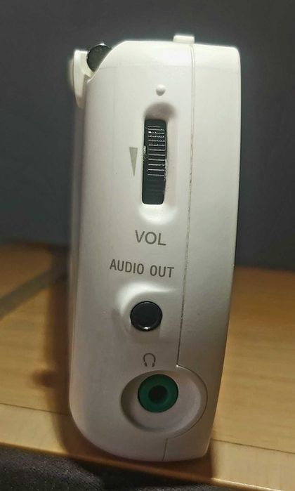 Radio portabil SONY