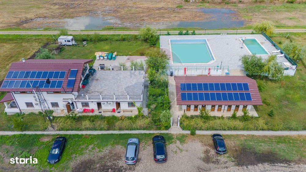 Complex cu Piscină/Cazare de Vânzare, 10.777mp Teren - DN24, Vaslui