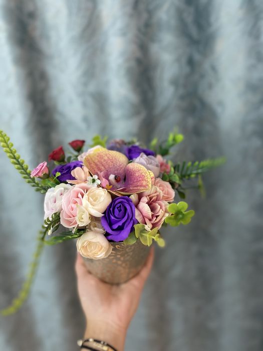 Aranjament flori handmade – decor modern