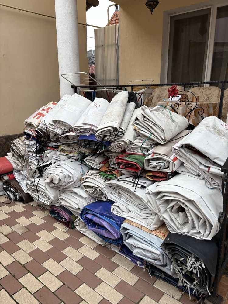 Prelate pentru acoperit piscine barci