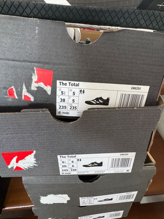 Adidași, ADIDAS The Total,Unisex