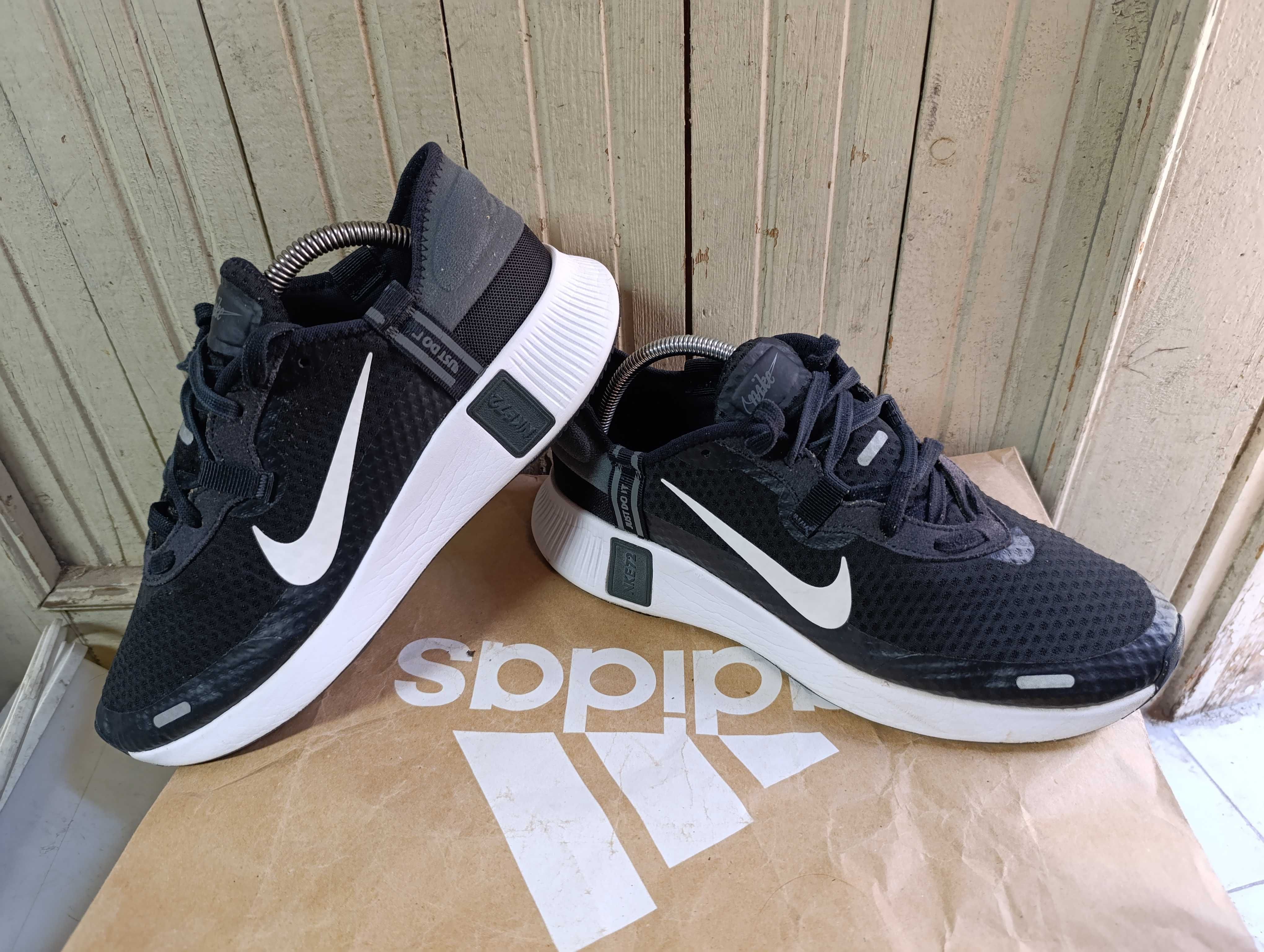 ''Nike Reposto''оригинални маратонки 44 номер