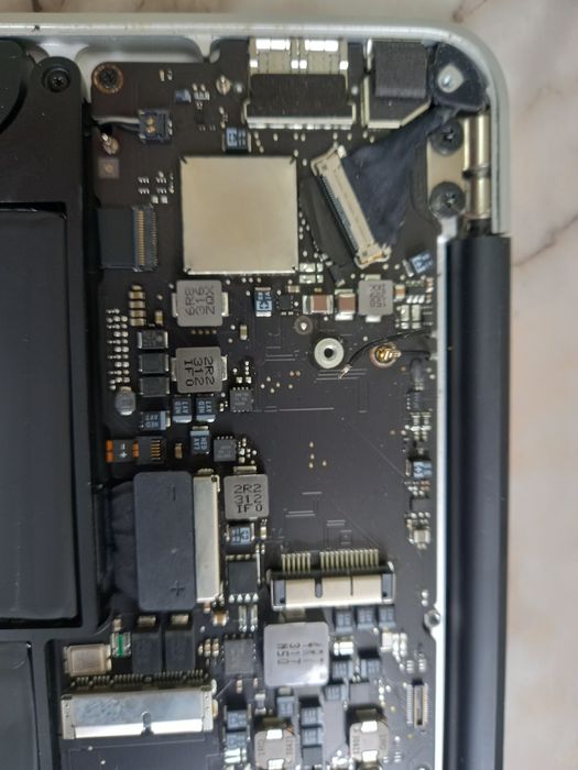 Лаптоп Apple MacBook Air A1465 EMC 2631 Intel Core™ i5-4250U за части