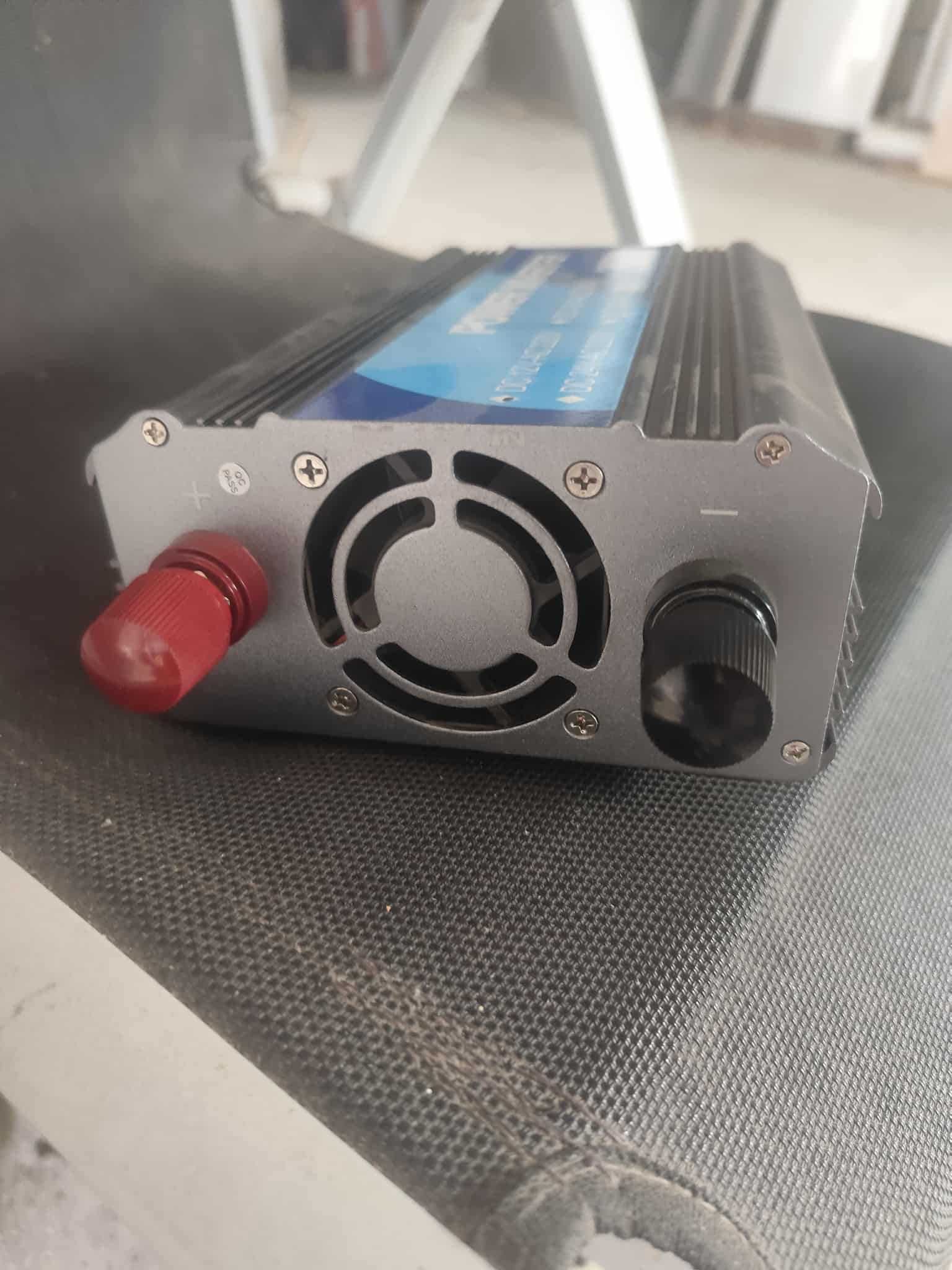 Инвертор 2000 W, неразличим от нов