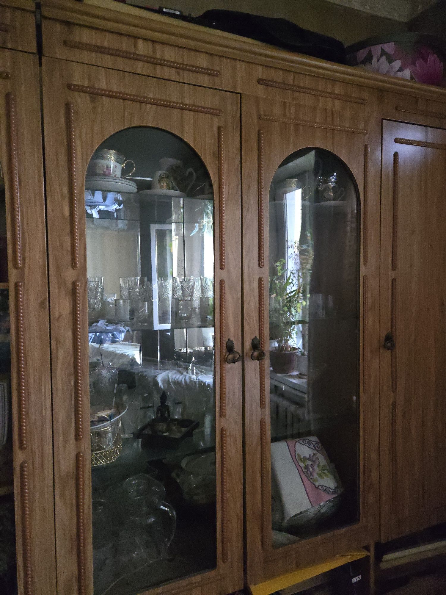 Продам стенку (антресоль)