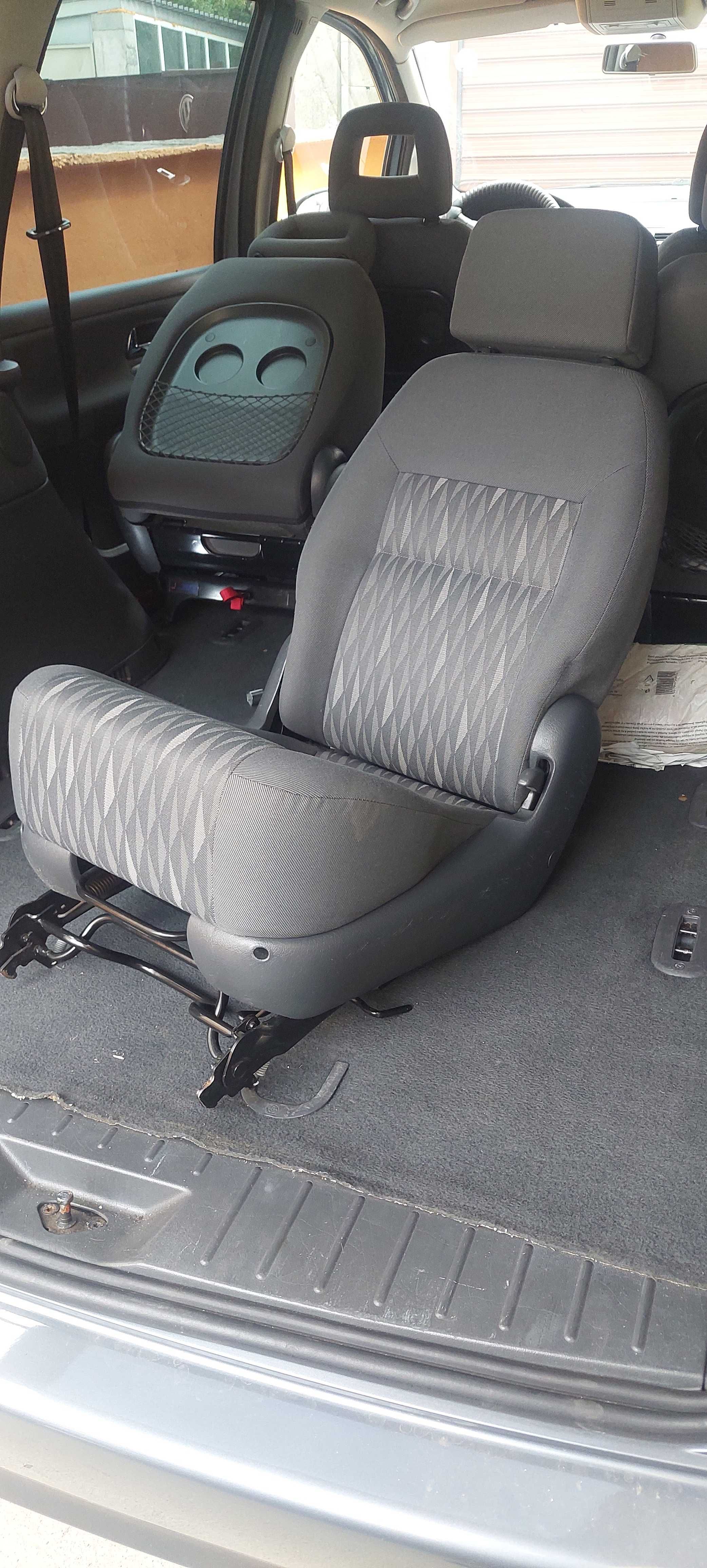 Седалки за vw sharan трети ред
